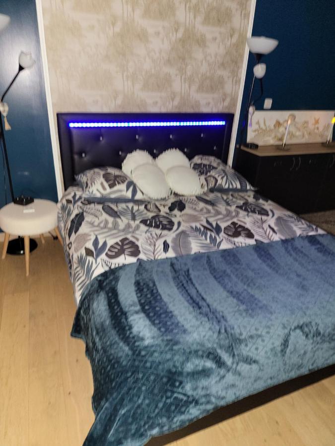 Choisy Le Jacuzzi Bed & Breakfast Екстериор снимка