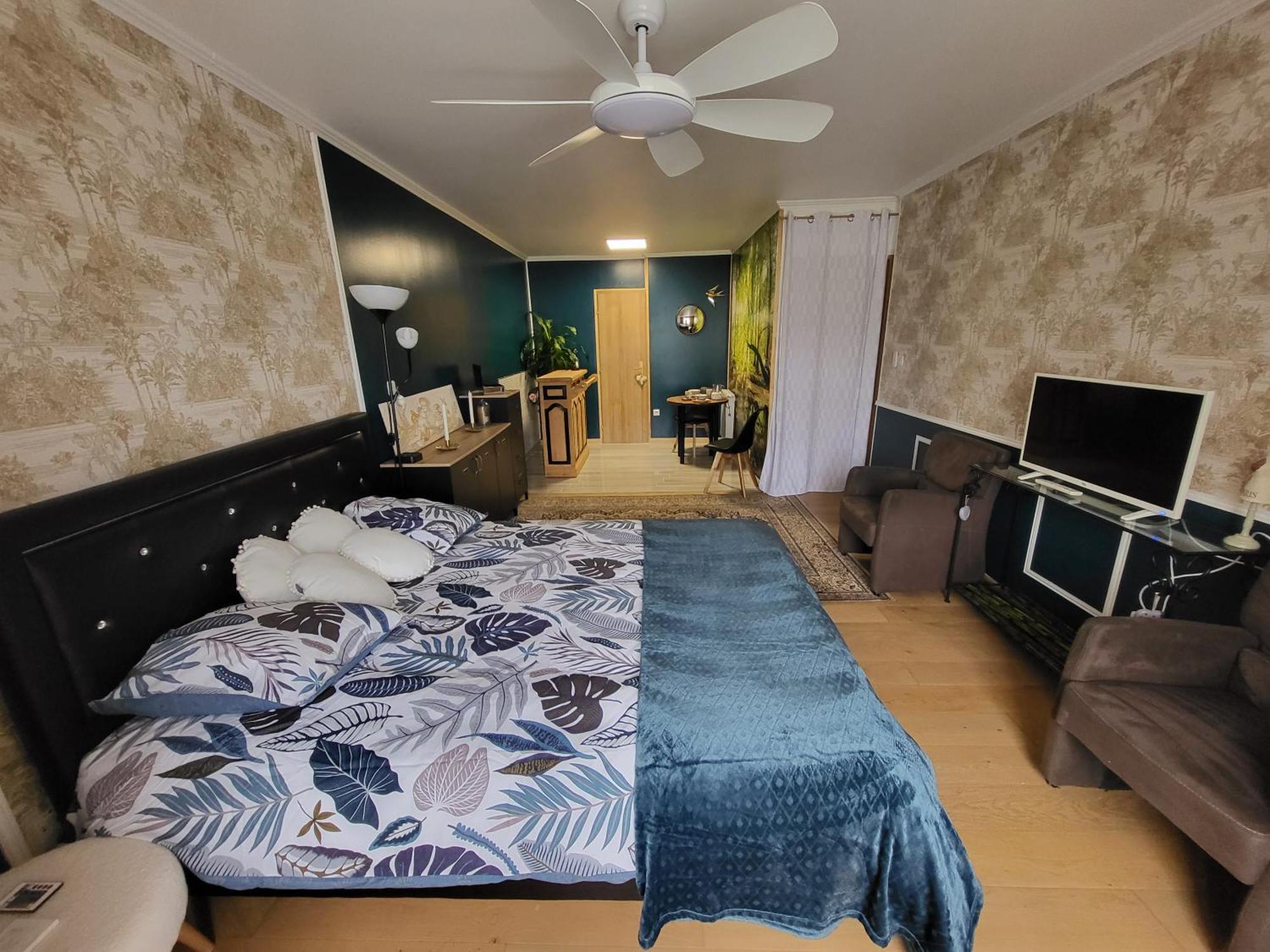 Choisy Le Jacuzzi Bed & Breakfast Екстериор снимка