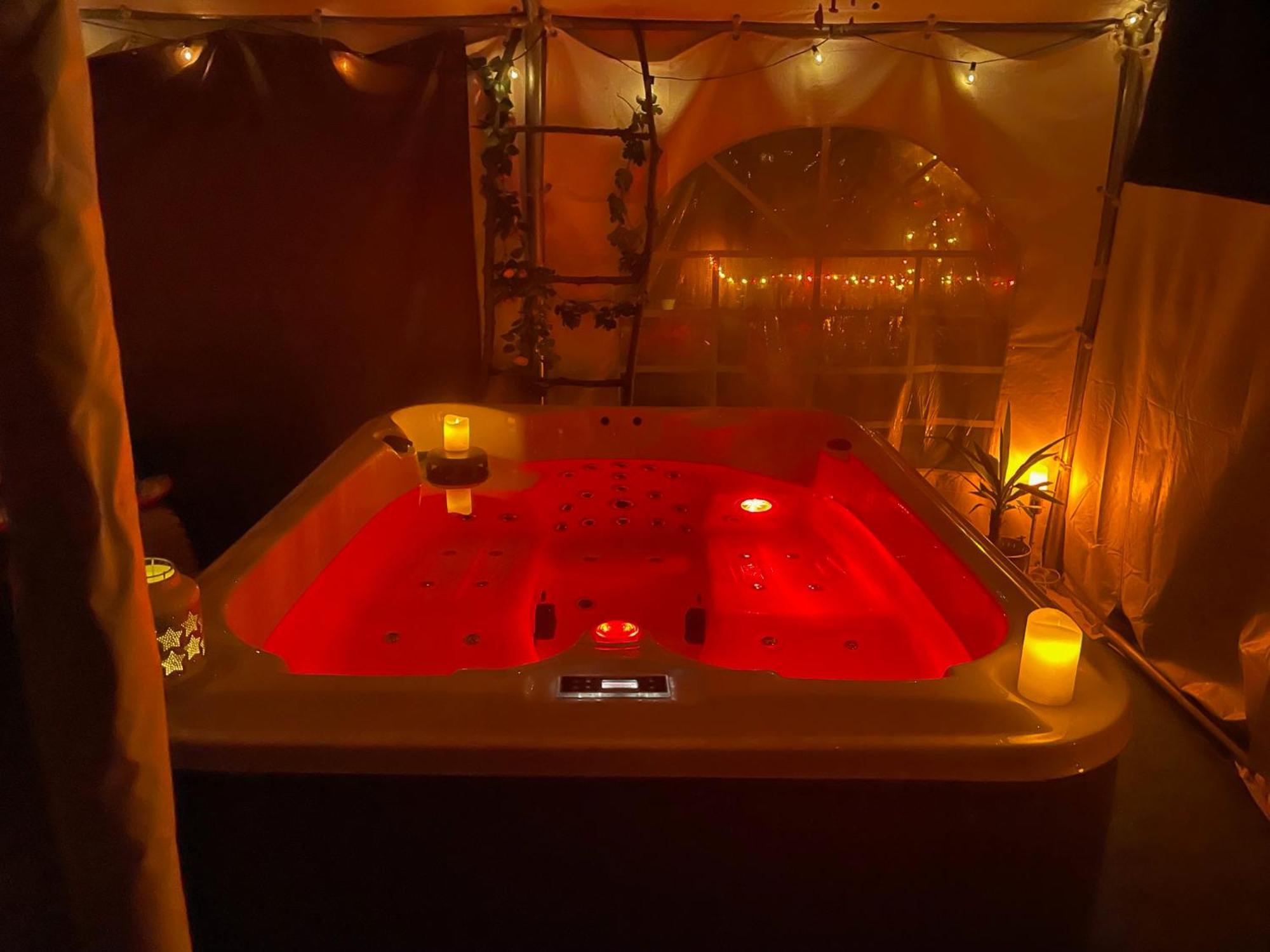 Choisy Le Jacuzzi Bed & Breakfast Екстериор снимка